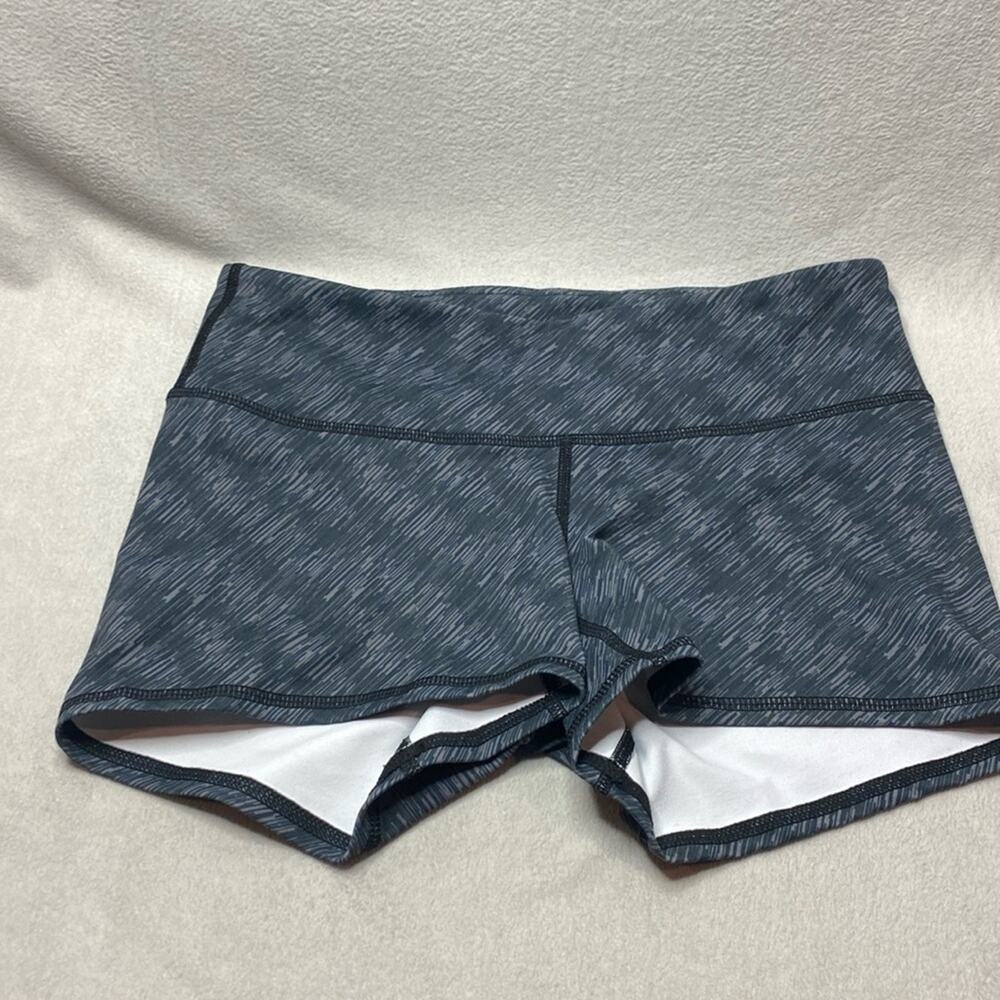 IAB shorts size small 6